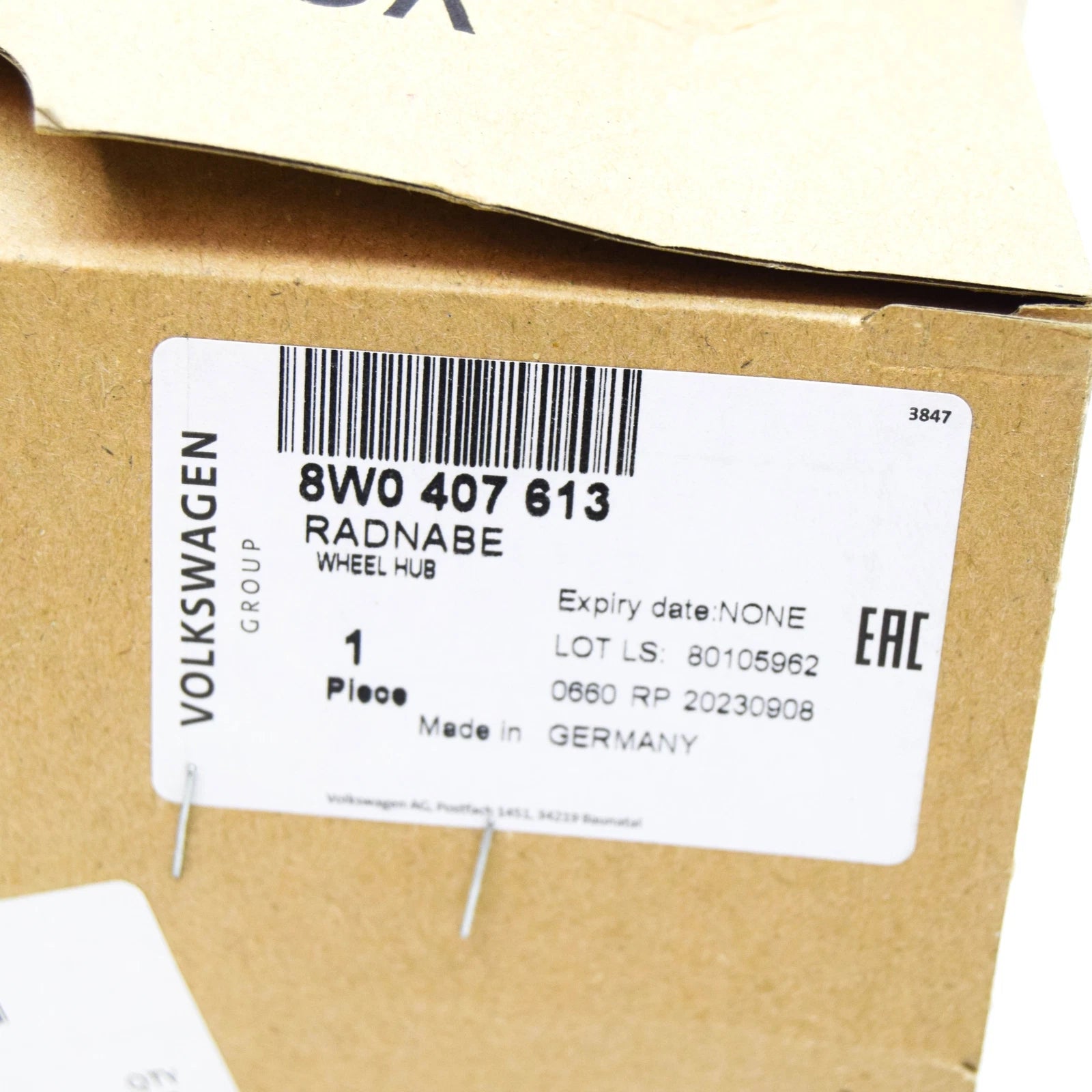 NEW AUDI Q7 4M WHEEL HUB SPINDLE 8W0407613 ORIGINAL