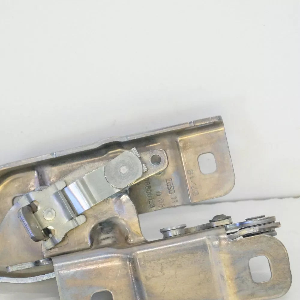 NEW MERCEDES BENZ CLA C117 HOOD BONNET HINGE LEFT SIDE A1178800128