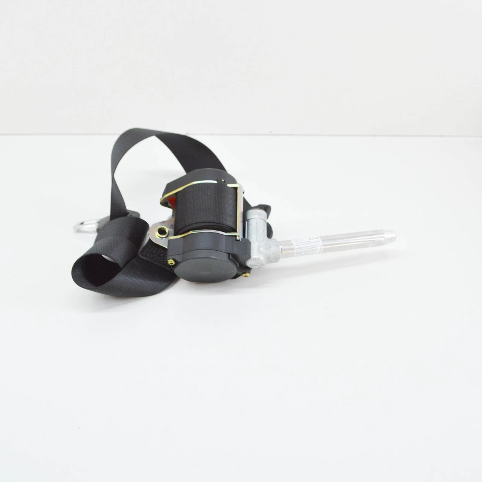 NEW MERCEDES-BENZ C W202 FRONT LEFT SEATBELT A2028609585 ORIGINAL