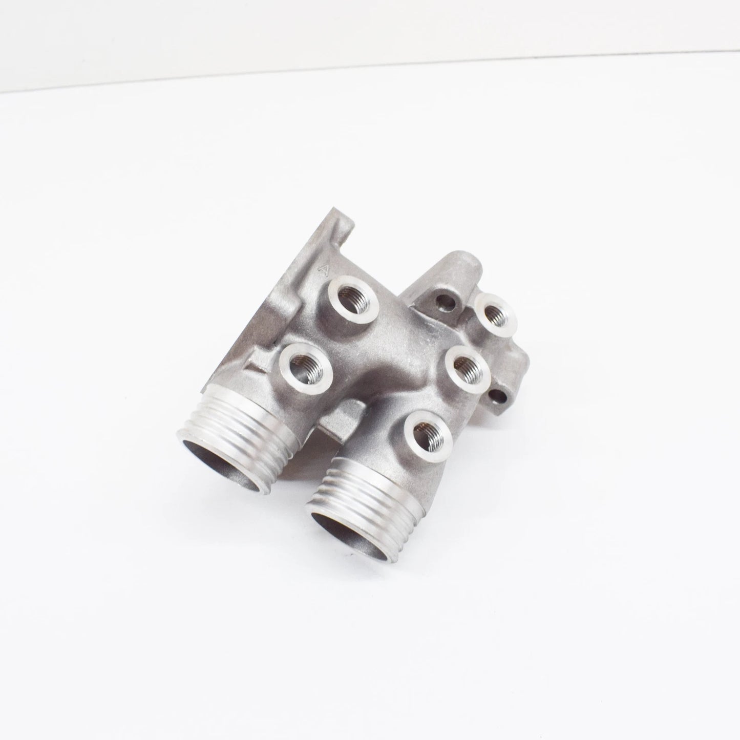 NEW BMW 6 E24 630CSI 3.0 PETROL THERMOSTAT HOUSING 11531710959 ORIGINAL