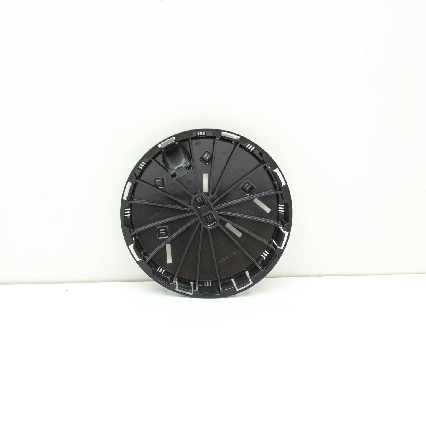 NEW VW TRANSPORTER T6 FRONT RADIATOR GRILLE BADGE INSERT 7LA853343A ORIGINAL