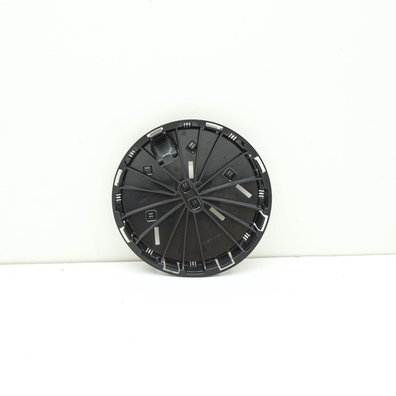 NEW VW TRANSPORTER T6 FRONT RADIATOR GRILLE BADGE INSERT 7LA853343A ORIGINAL