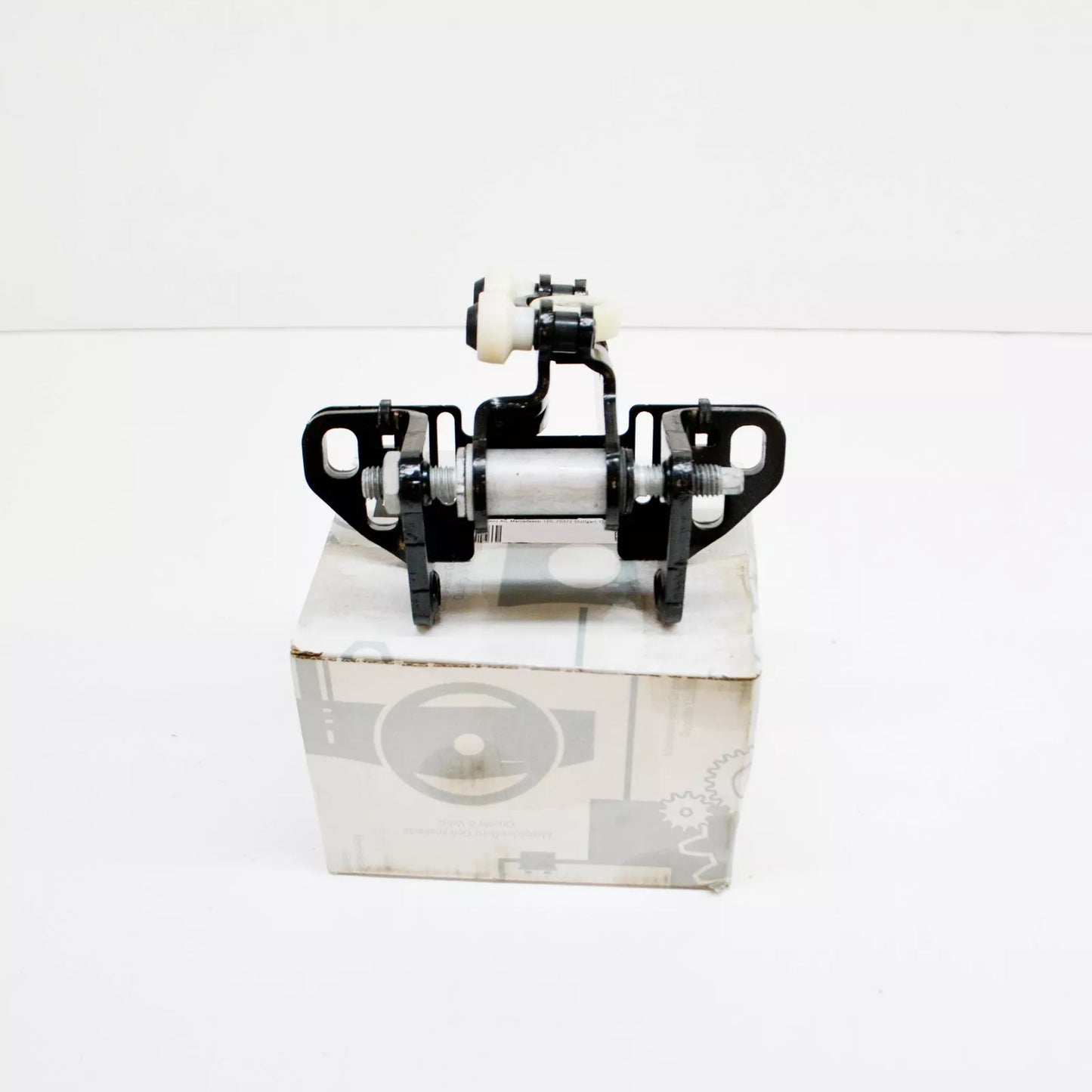 NEW MB SPRINTER 906 SLIDING DOOR RIGHT CENTRAL CARRIAGE A9067600347 ORIGINAL