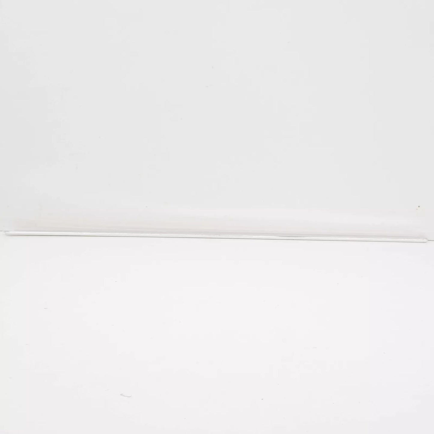 NEW BMW 5 E34 FRONT LEFT WINDOW LOWER SEAL 51211944231 1944231 ORIGINAL