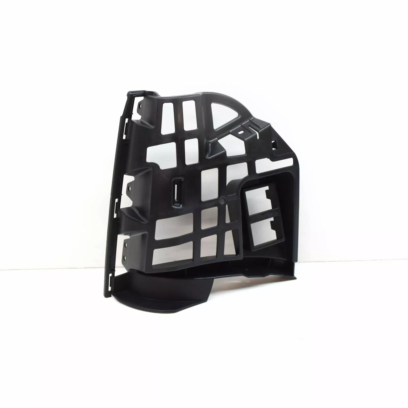 NEW MERCEDES-BENZ CLA COUPE C117 REAR RIGHT BUMPER BRACKET A1178850514