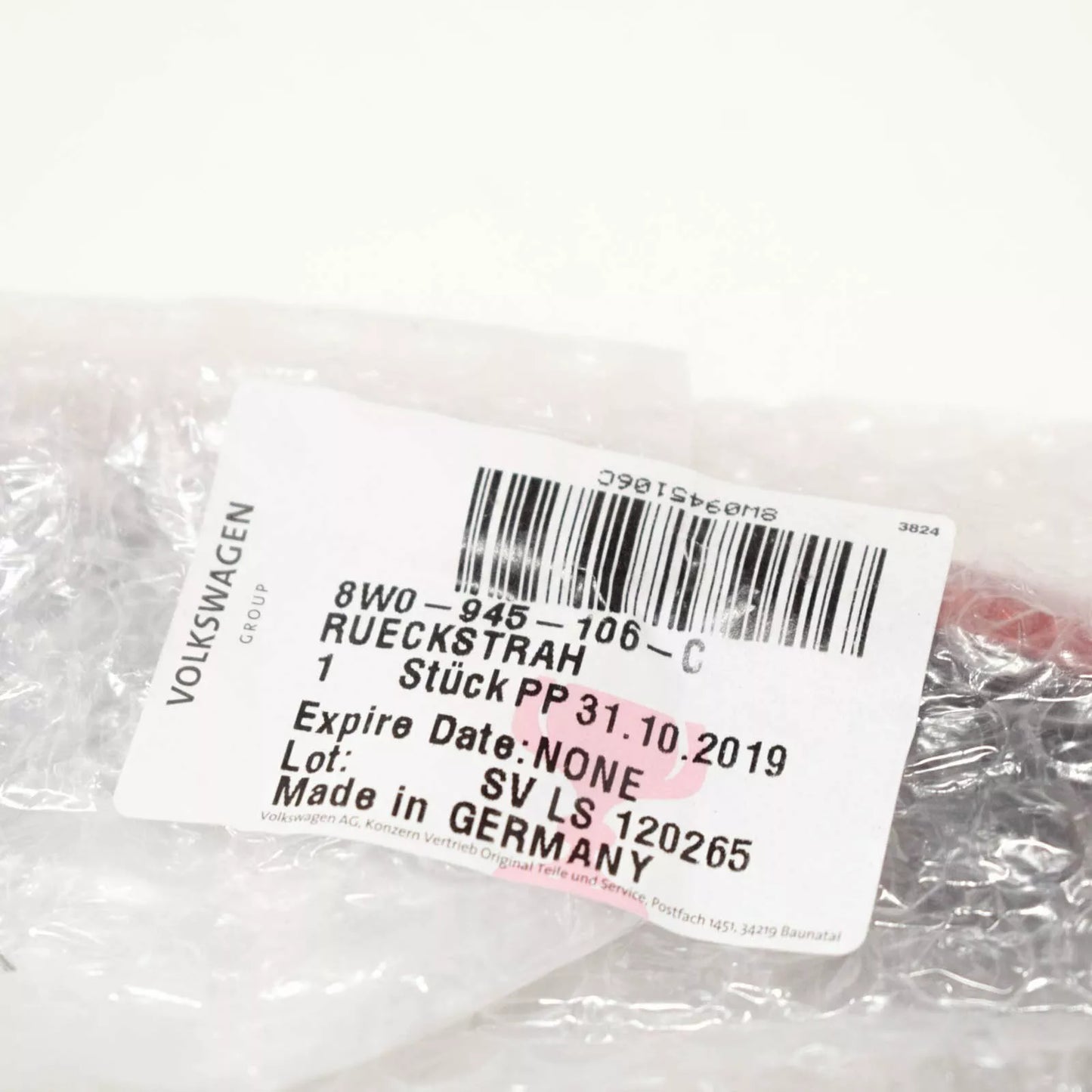 NEW AUDI A4 B9 REAR BUMPER RIGHT REFLECTOR 8W0945106C