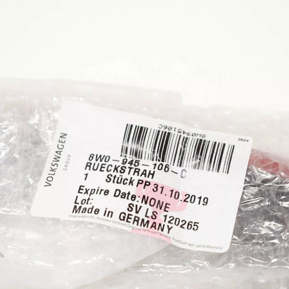 NEW AUDI A4 B9 REAR BUMPER RIGHT REFLECTOR 8W0945106C