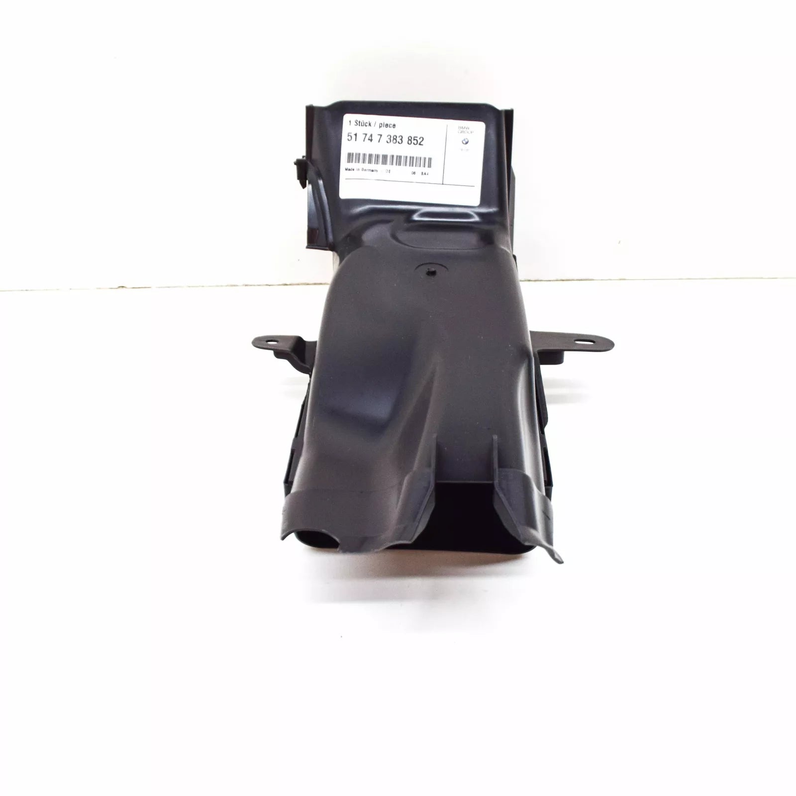 NEW BMW 5 G30 FRONT AIR DUCT BRAKE RIGHT 51747383852 ORIGINAL