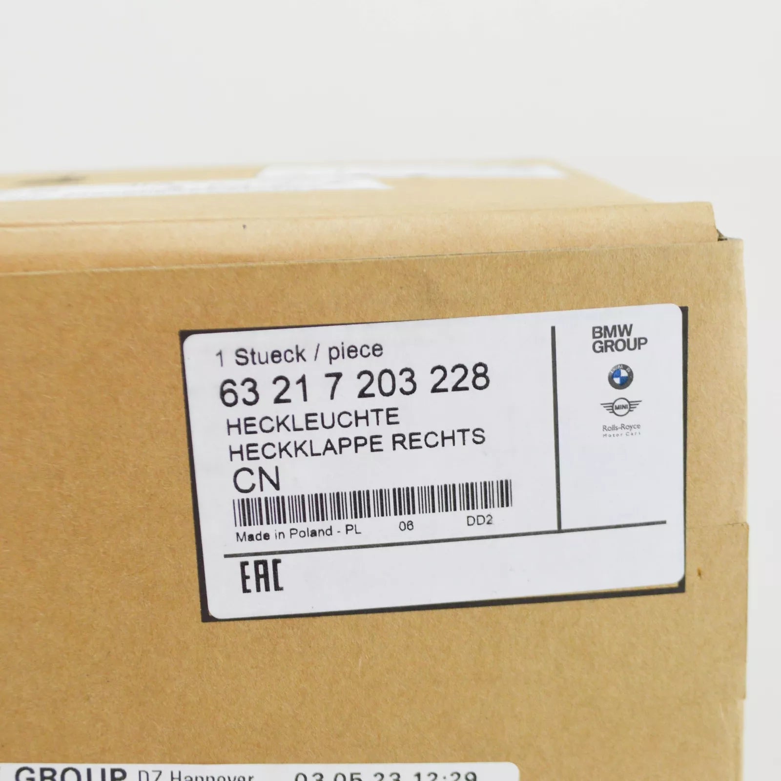 NEW BMW 5 F11 REAR RIGHT TRUNK BOOT LID TAIL LIGHT 63217203228 ORIGINAL