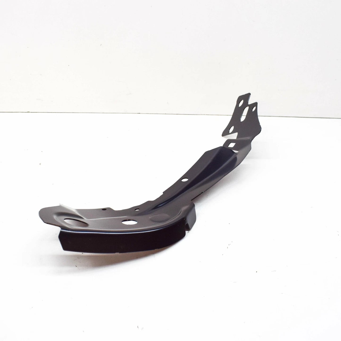 NEW AUDI A4 B9 FRONT RIGHT FENDER APRON EXTENSION 8W0806214B ORIGINAL