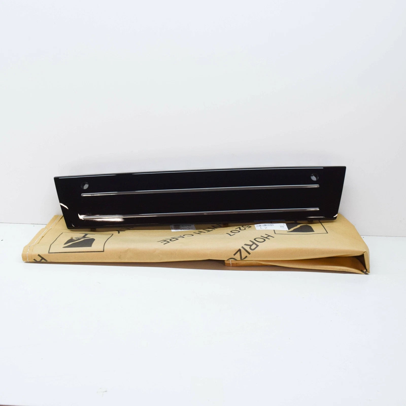 NEW AUDI Q5 8R NUMBER PLATE HOLDER 8R0807287ET94 2016 ORIGINAL