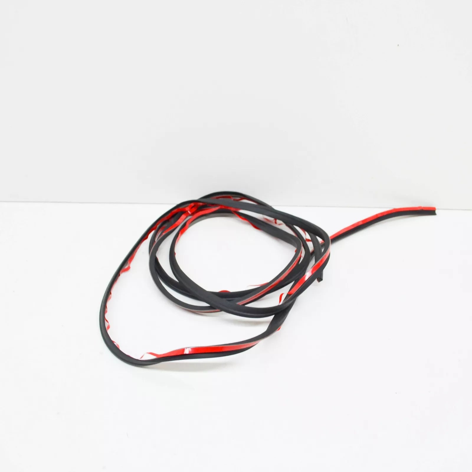 NEW AUDI TT 8J WINDSHIELD MOLDING TRIM 8J8853306 ORIGINAL