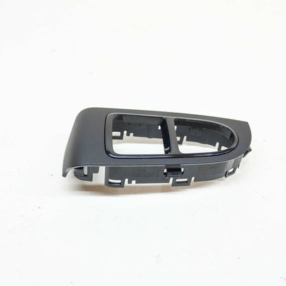 NEW MB C W205 FRONT LEFT DOOR WINDOW BEZEL LHD A20572041149051 ORIGINAL