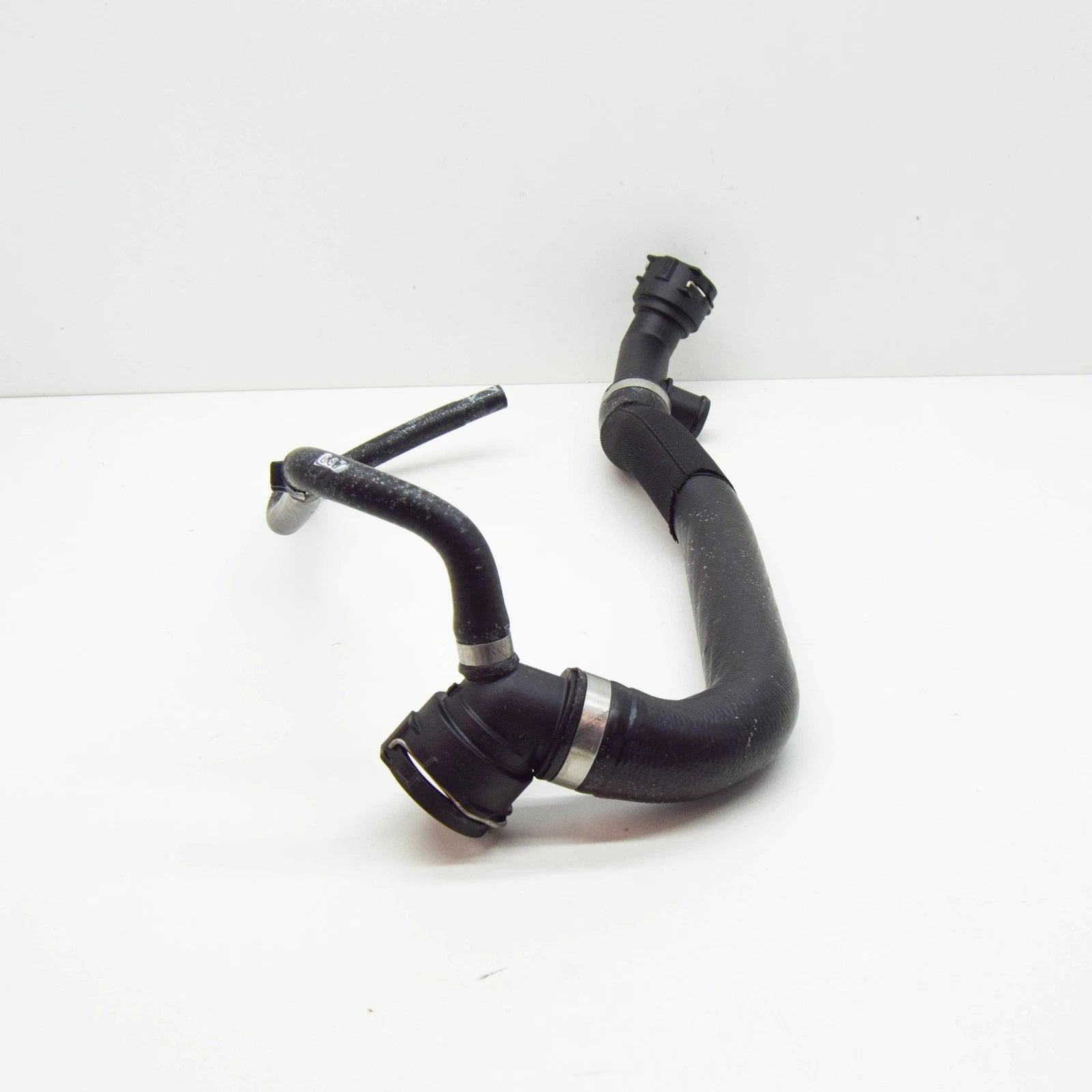 NEW AUDI A1 SPORTBACK GB WATER COOLANT HOSE 2Q0122101BF ORIGINAL