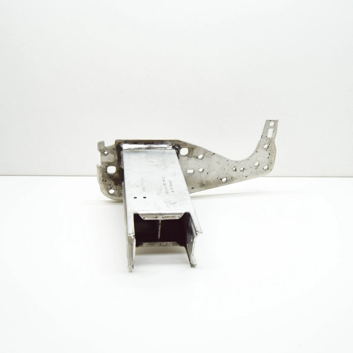 NEW AUDI A6 AVANT C7 FRONT RIGHT BUMPER IMPACT BAR BRACKET 4G0807134C ORIGINAL