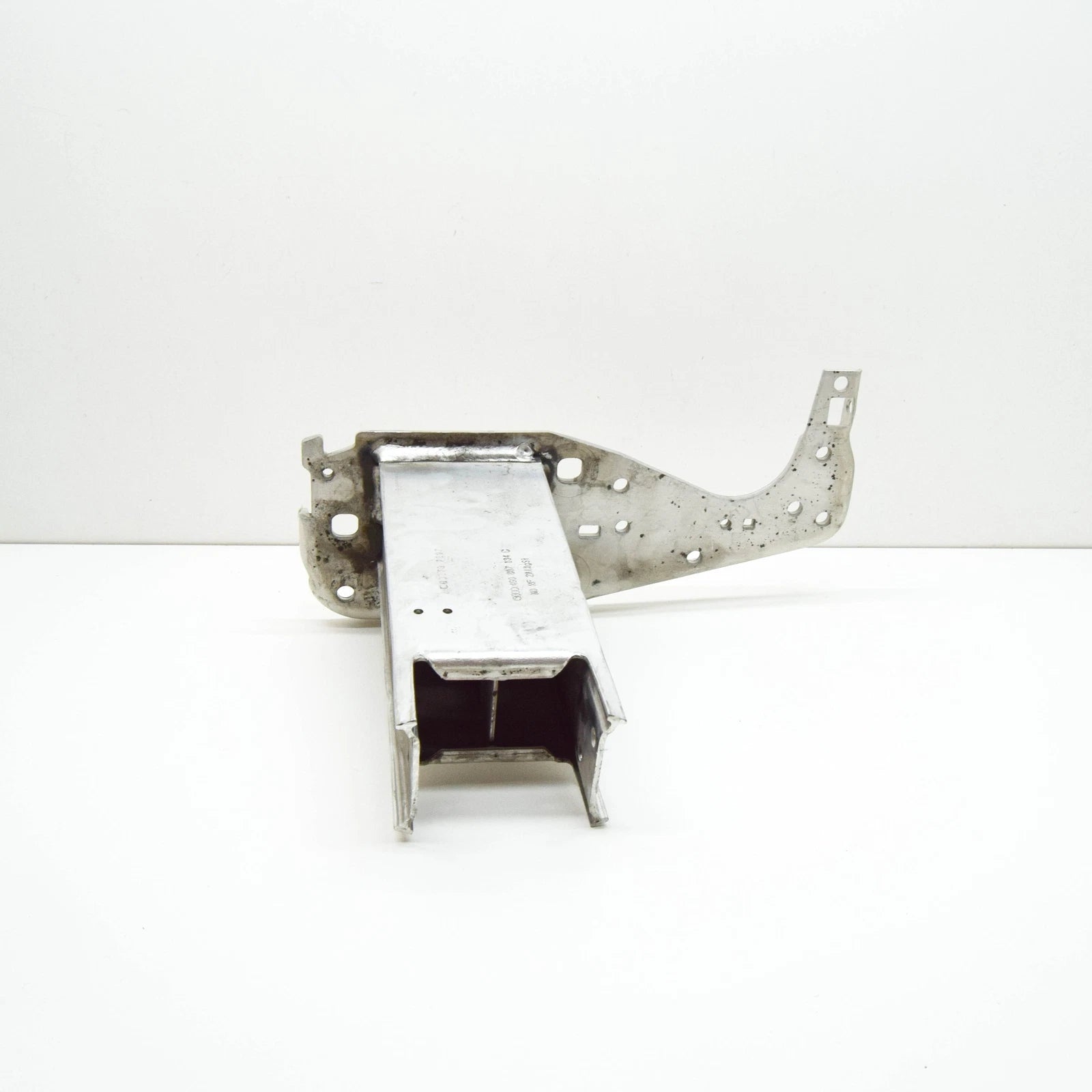 NEW AUDI A6 AVANT C7 FRONT RIGHT BUMPER IMPACT BAR BRACKET 4G0807134C ORIGINAL