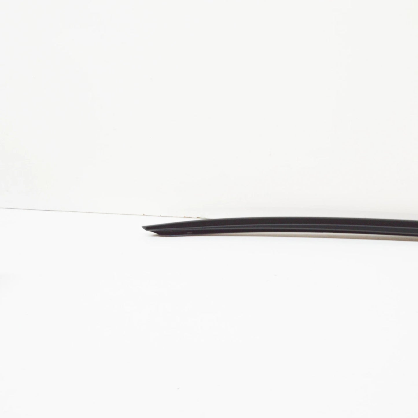 NEW AUDI Q5 8R FRONT WINDSHIELD LEFT WATER DEFLECTOR 8R0854327A01C ORIGINAL