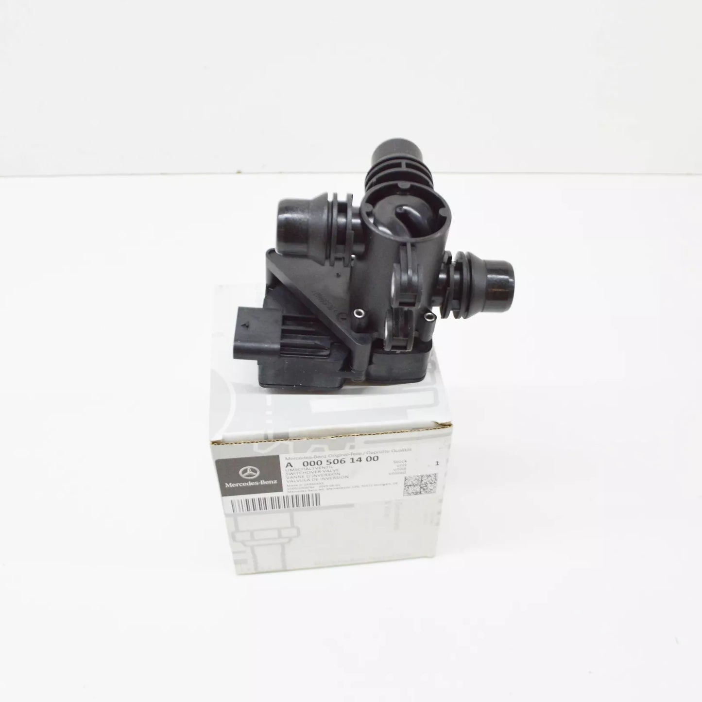 NEW MERCEDES-BENZ GLE W167 COOLER LEFT SWITCHOVER VALVE A0005061400 ORIGINAL