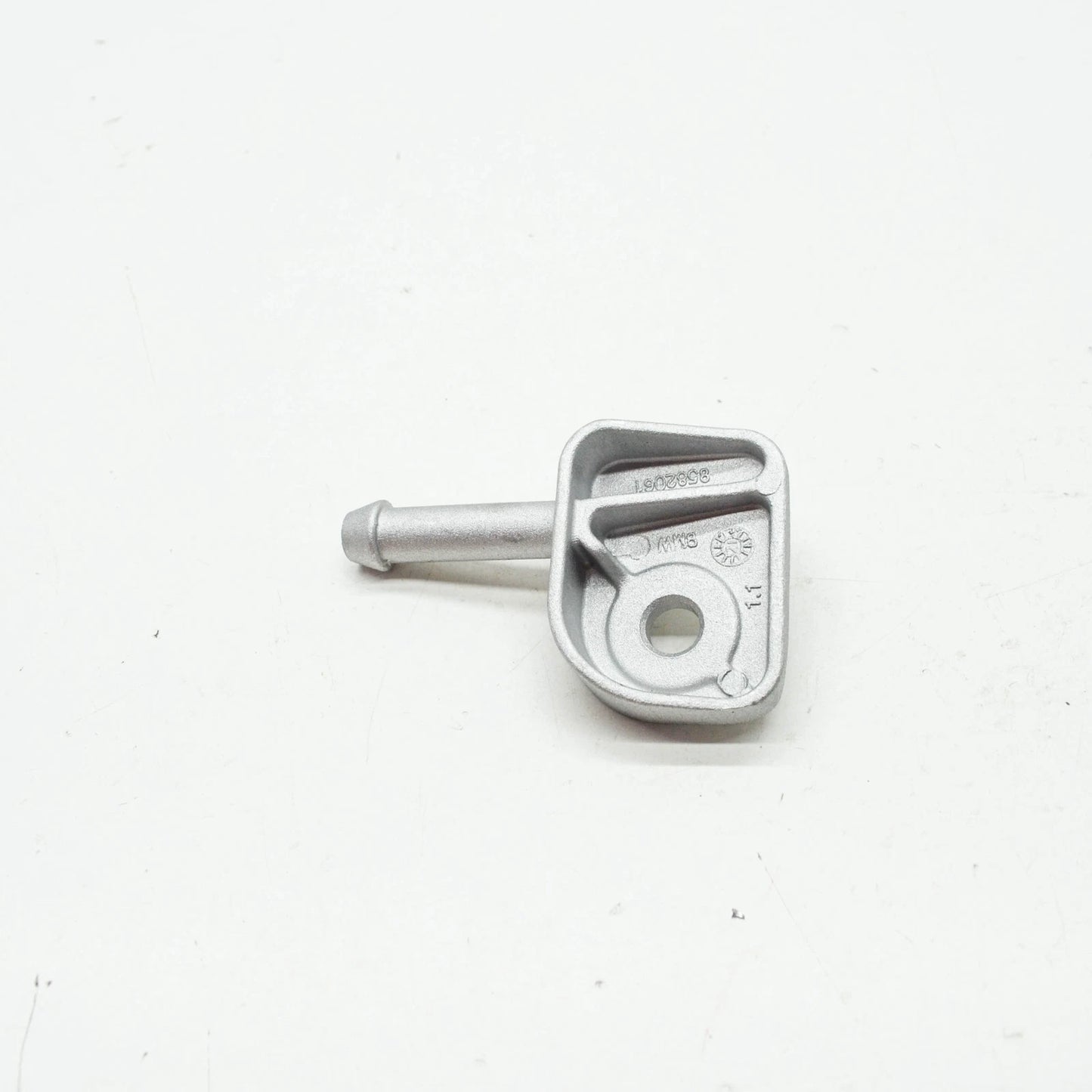 NEW BMW 5 G30 REAR RIGHT EXHAUST HANGER BRACKET 8582061 18308582061 ORIGINAL