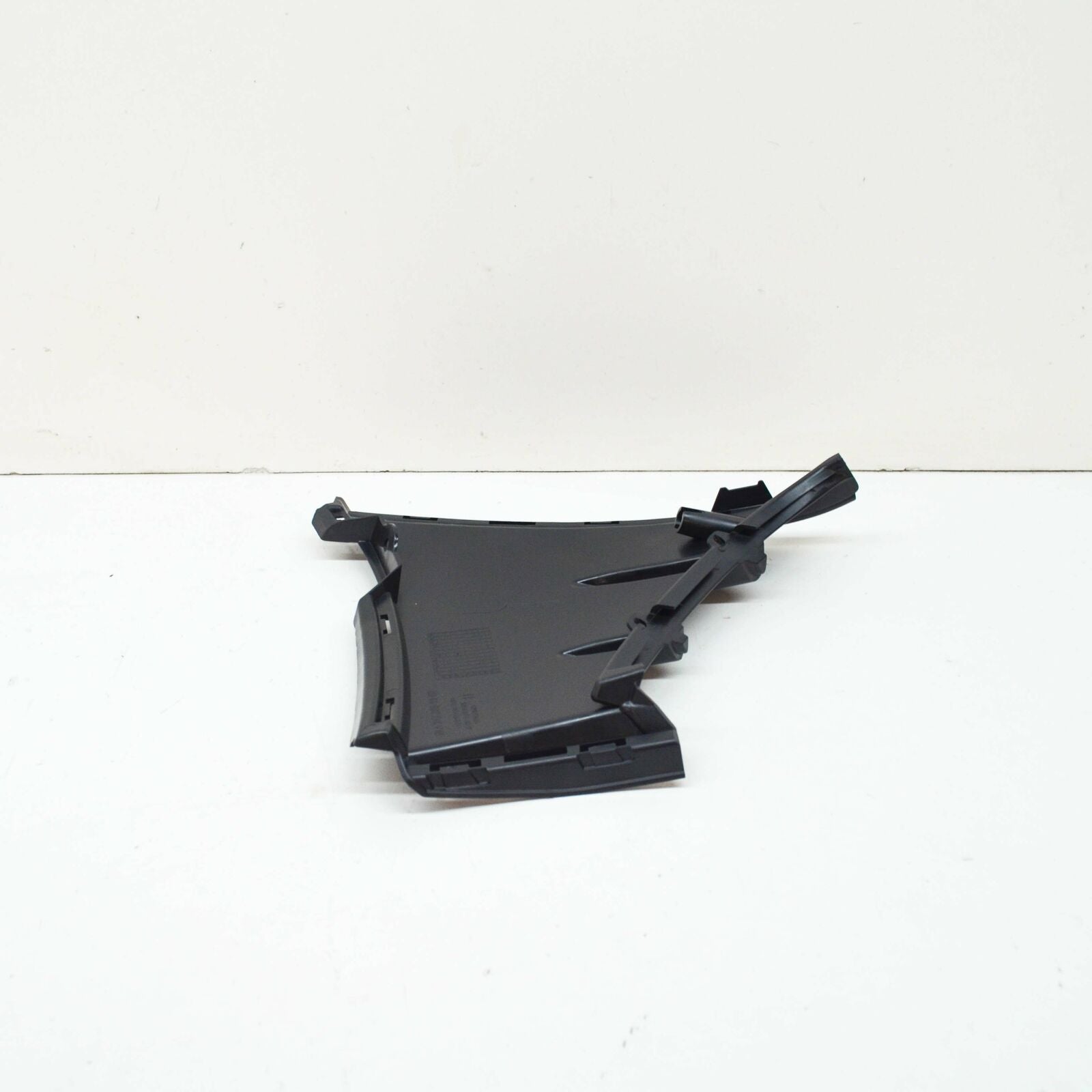 NEW MB B SPORTS TOURER W247 FRONT BUMPER RIGHT LOWER COVER A2478851102 ORIGINAL