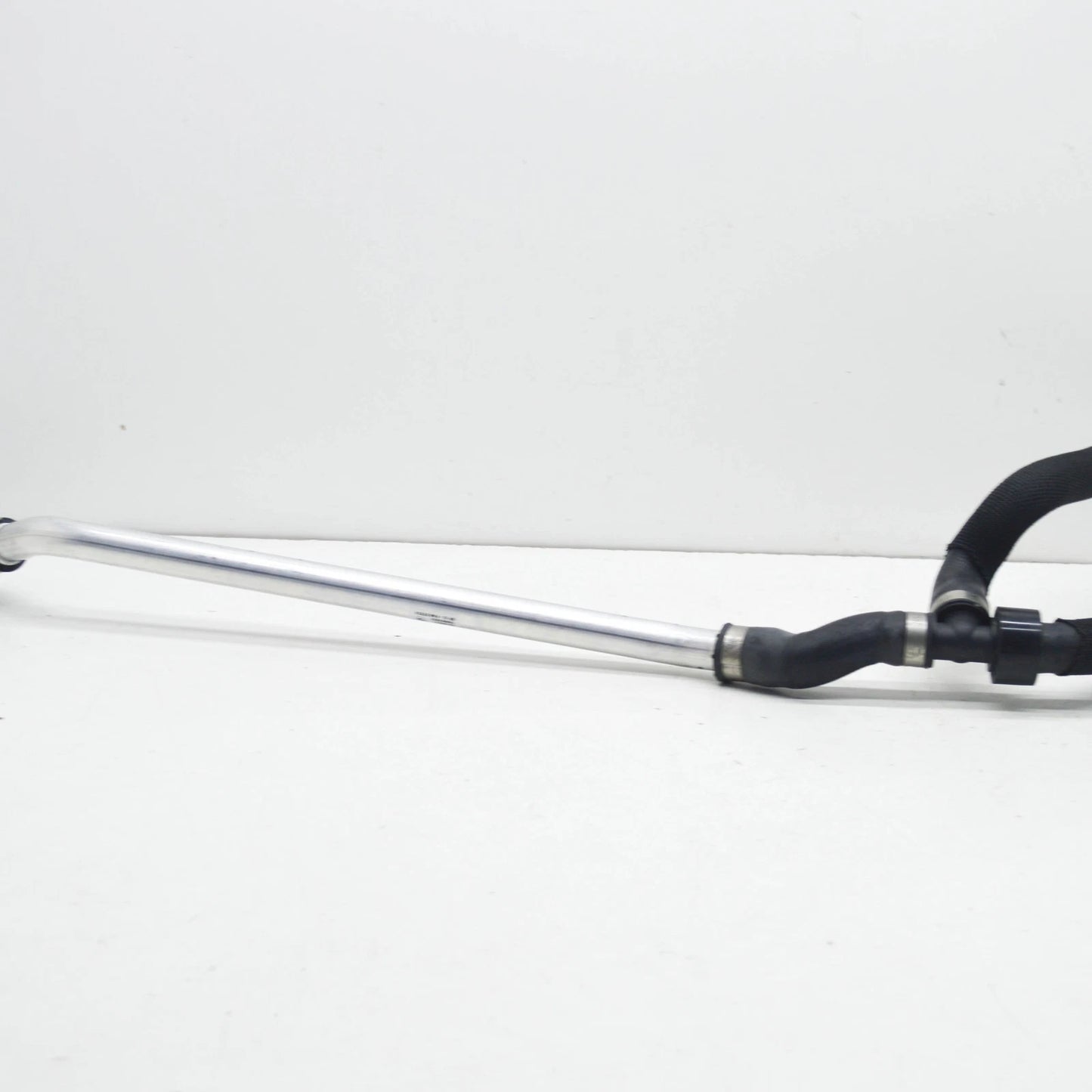 NEW BMW M5 F90 EXTERNAL RADIATOR COOLANT HOSE 17128747916 8747916 ORIGINAL