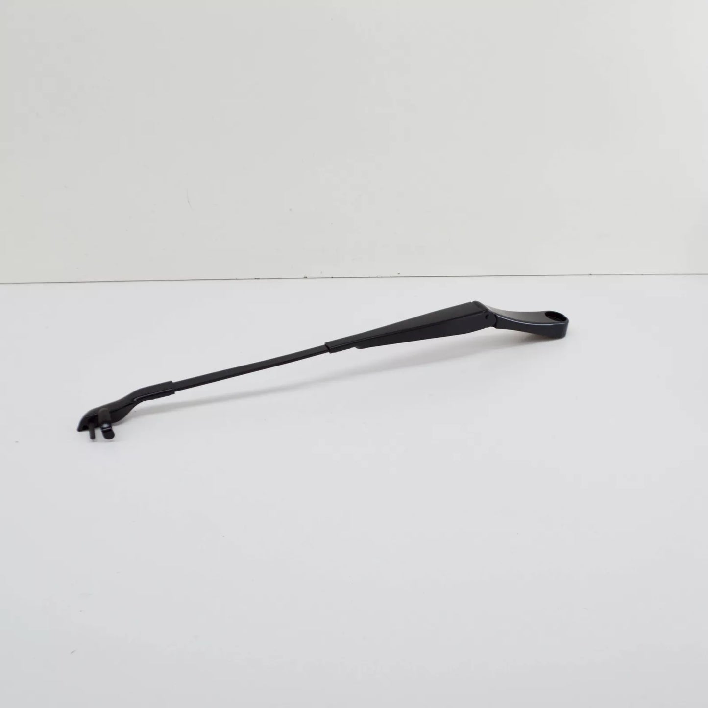 NEW VW TOUAREG 7P FRONT RIGHT WIPER ARM RHD 7P0955410C ORIGINAL