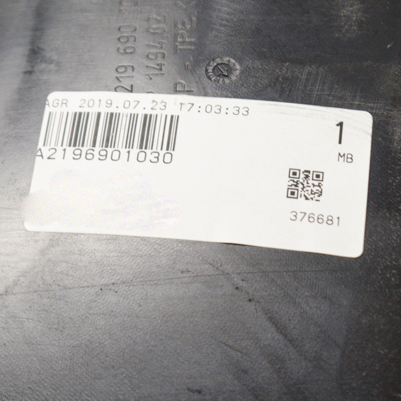 new mercedes-benz cls c219 front right fender front piece a2196901030 original