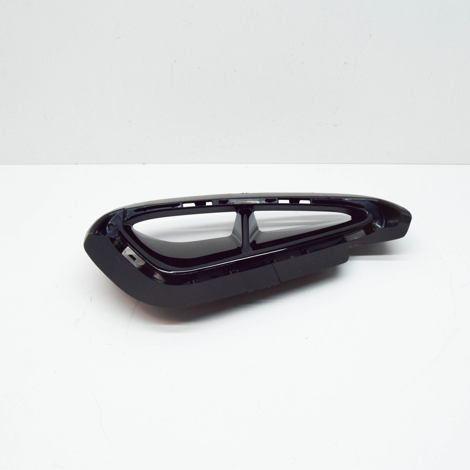 NEW CUPRA FORMENTOR FRONT BUMPER LEFT VENT 5FF807575041 ORIGINAL