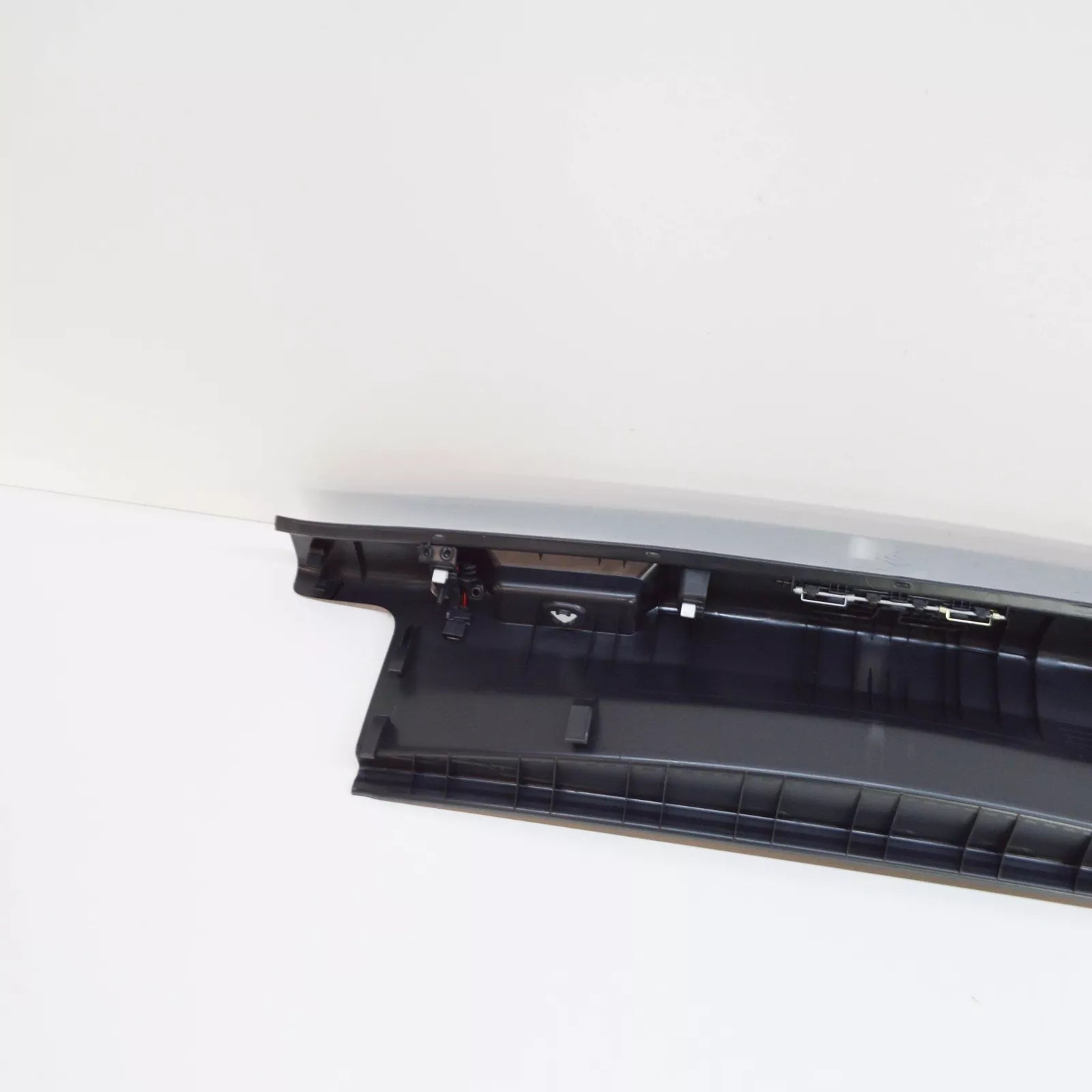 NEW VW GOLF MK7 REAR LID LOCK CARRIER COVER 5G6863459M82V ORIGINAL