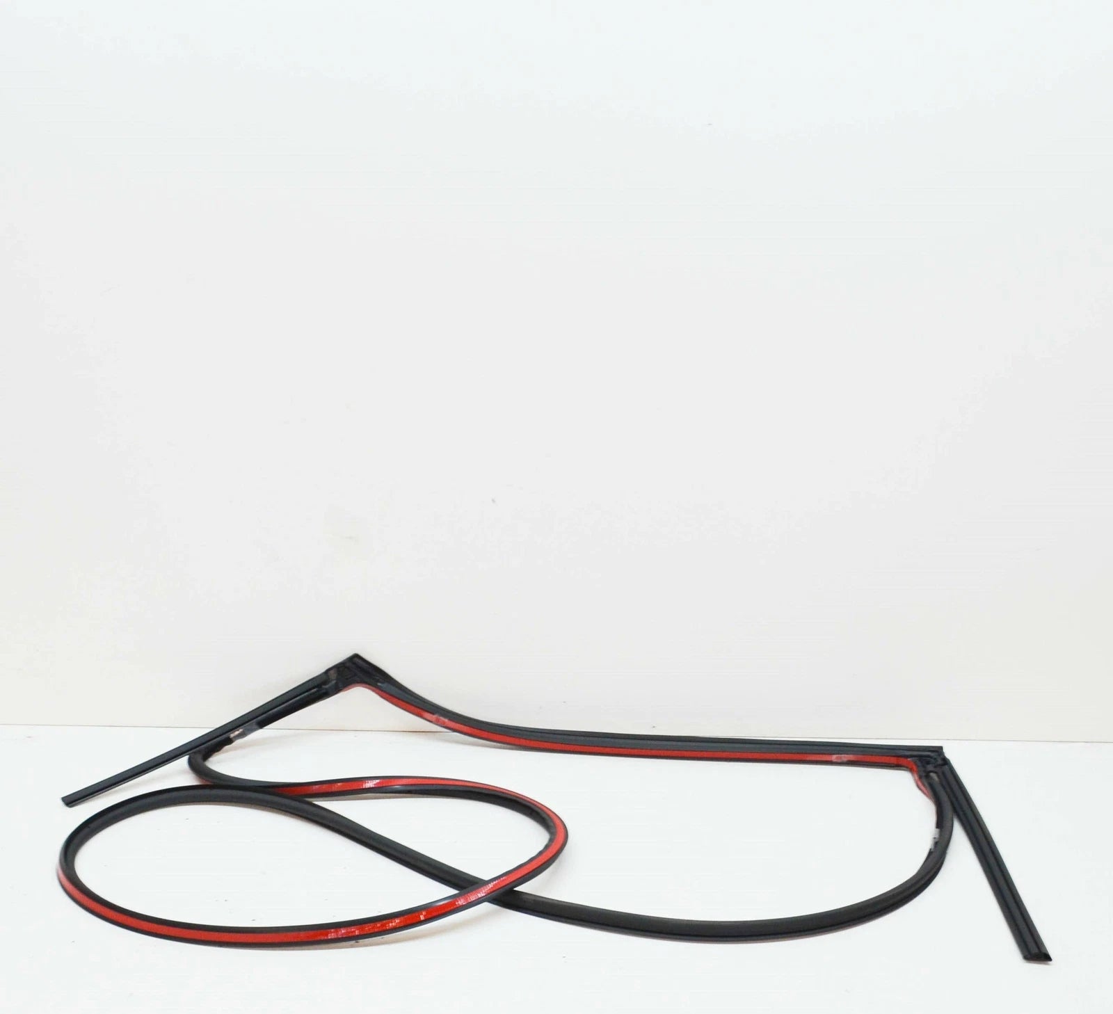 NEW AUDI Q7 4L REAR RIGHT OUTER DOOR SEAL SELF-ADHESIVE 4L0839912