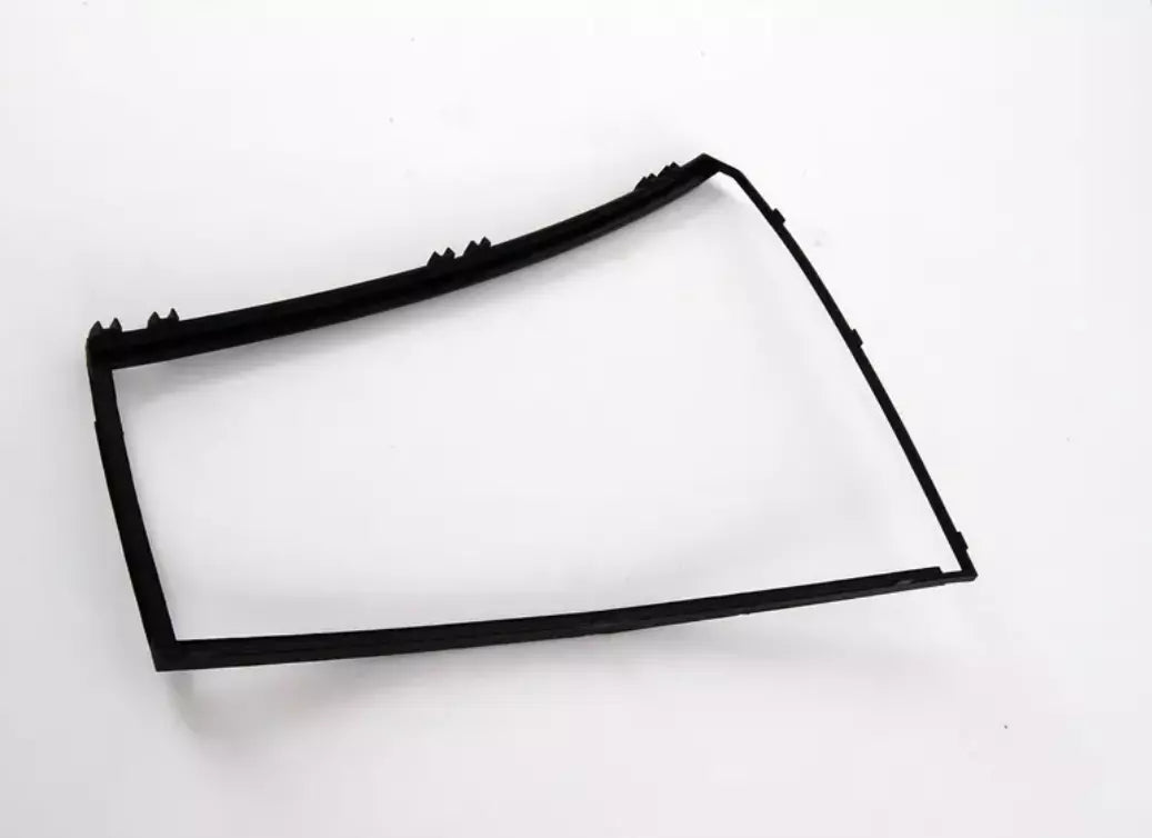 NEW BMW 5 E39 REAR RIGHT DOOR WINDOW FRAME 8190650 51348190650 ORIGINAL