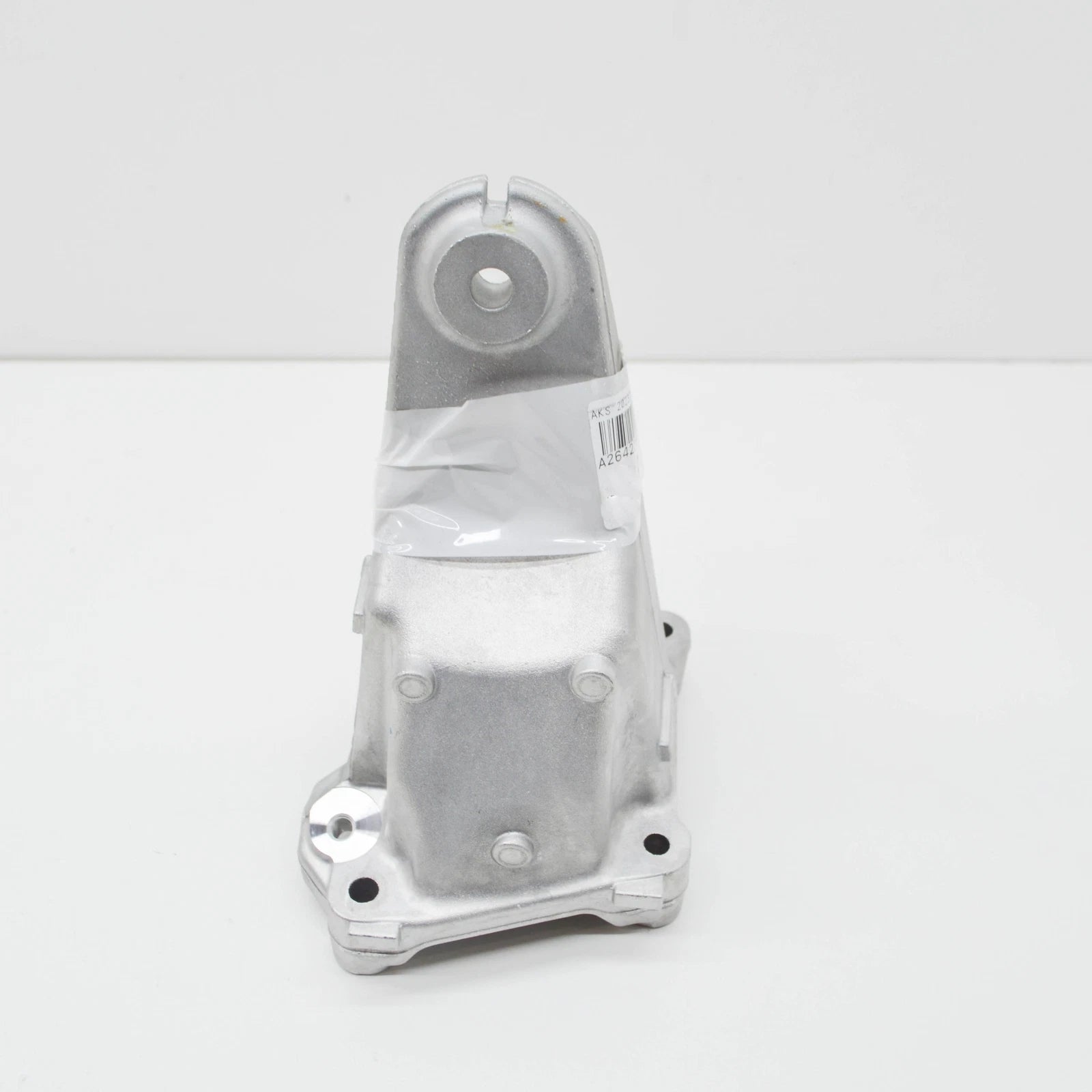 NEW MERCEDES-BENZ C W205 FRONT LEFT ENGINE MOUNT BRACKET A2642230200 ORIGINAL