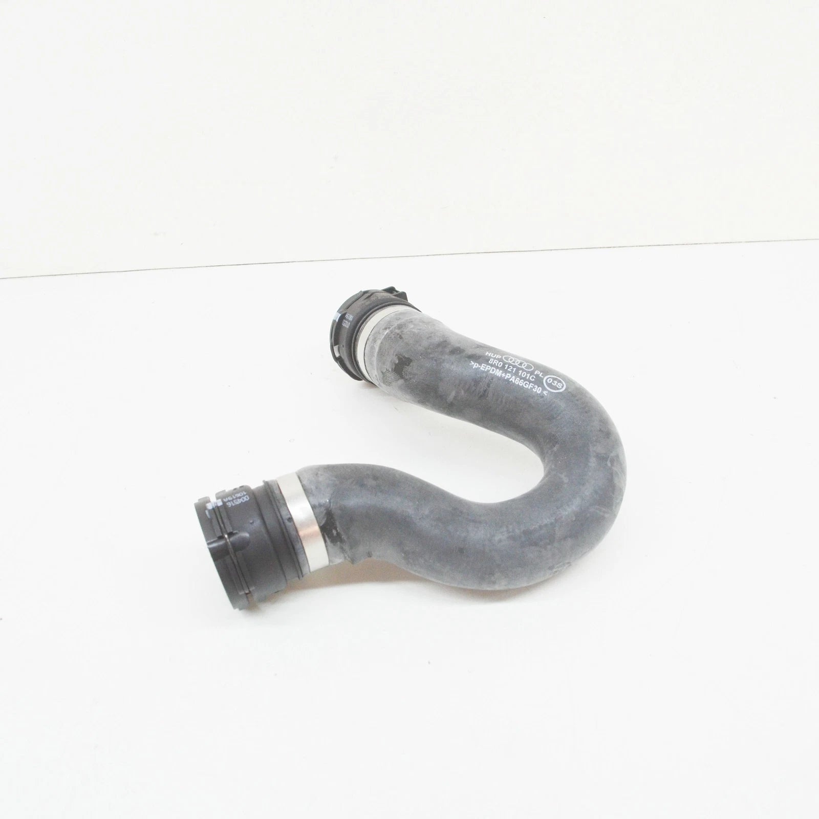 NEW AUDI Q5 8R RADIATOR COOLANT UPPER HOSE 8R0121101C