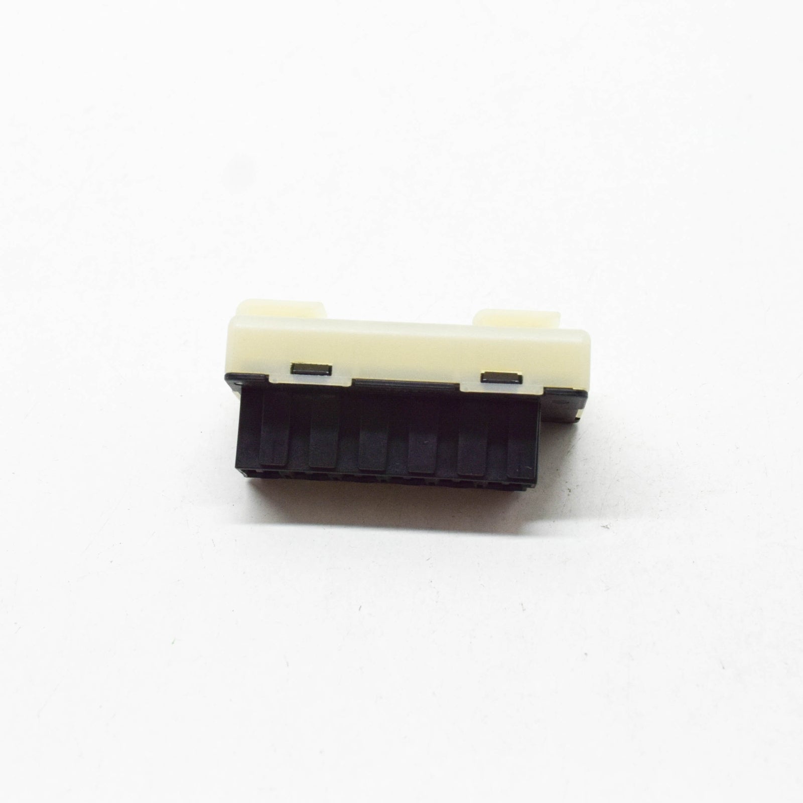 NEW MERCEDES-BENZ S W221 POTENTIAL DISTRIBUTOR BLOCK A0045467940 ORIGINAL