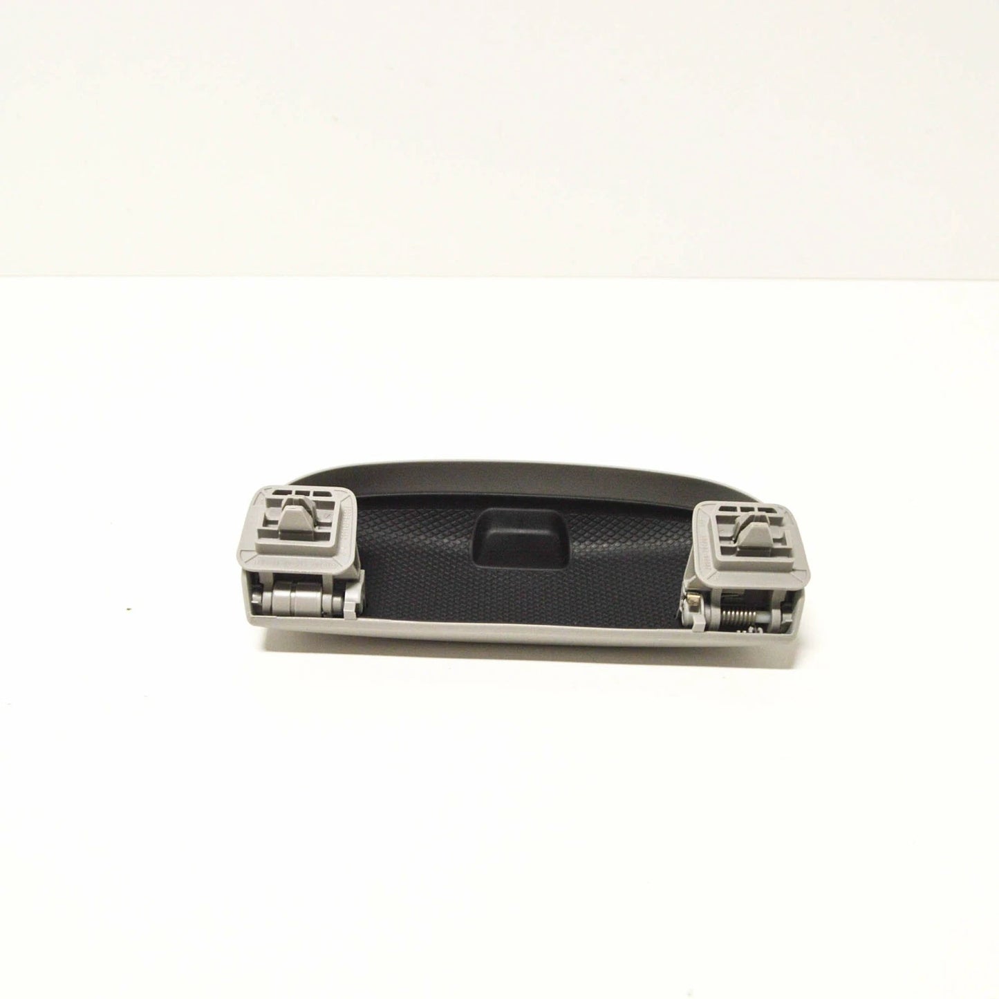 NEW MERCEDES BENZ C-CLASS W204 GREY SUNGLASS HOLDER A20481000417E94