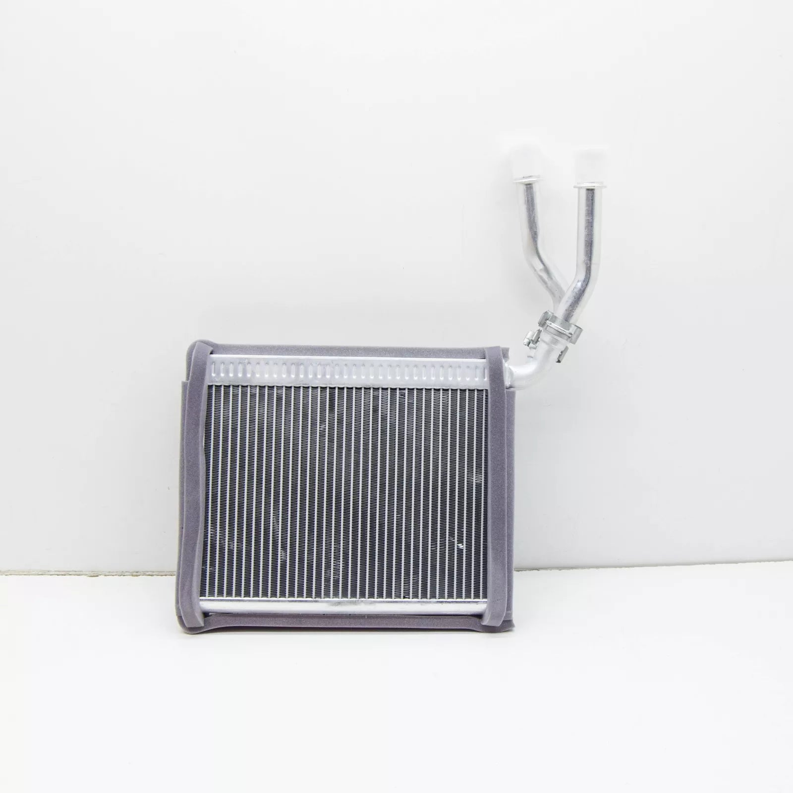 NEW VOLKSWAGEN TOUAREG 7P HEAT EXCHANGER LHD 7P0819031 ORIGINAL