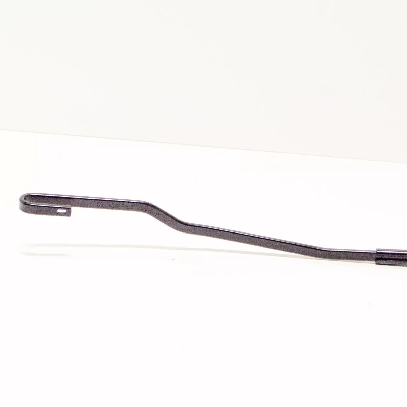 NEW VOLKSWAGEN BEETLE A5 FRONT LEFT WIPER ARM 1C2955409B 1999 RHD