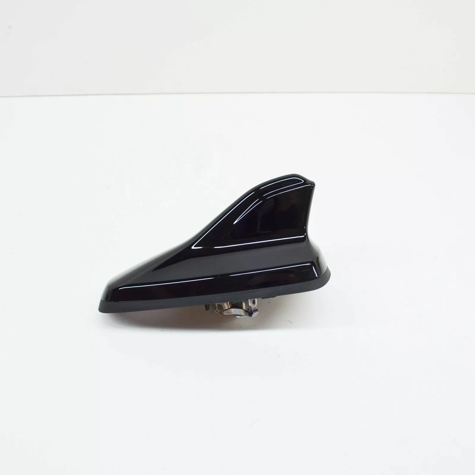 NEW VOLKSWAGEN GOLF ESTATE MK8 ROOF AERIAL DUMMY 5WA035507041