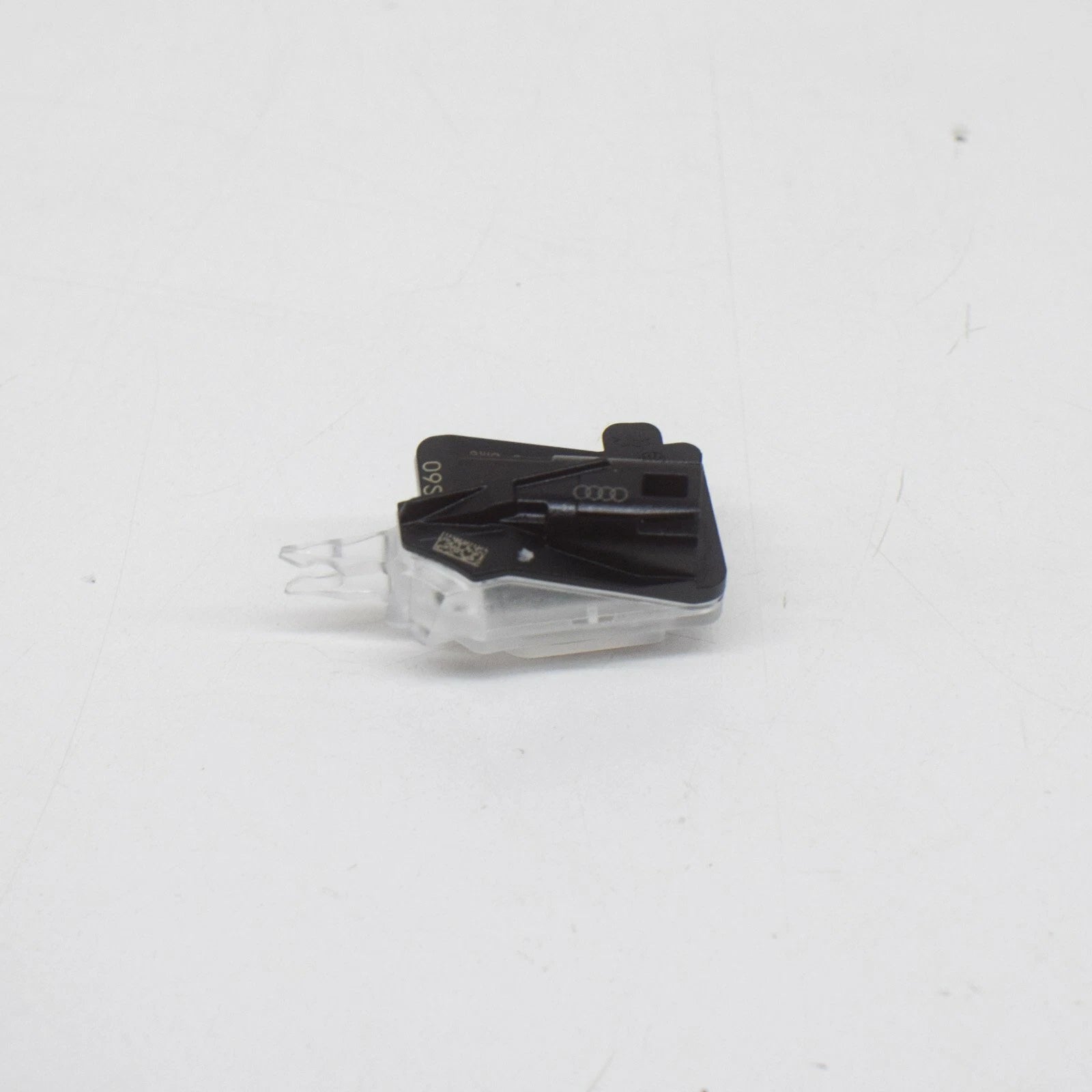 NEW AUDI A4 B9 FRONT RIGHT DOOR COURTESY LIGHT 8W0947134