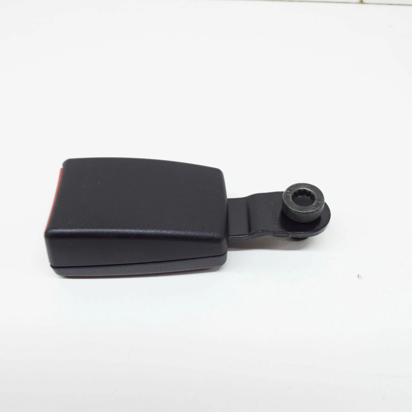 NEW AUDI Q7 4L REAR RIGHT OUTER SAFETY BELT LATCH 4L0857740J01C