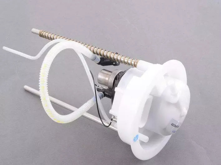 NEW AUDI Q5 8R FUEL FILTER 8R0919679C ORIGINAL