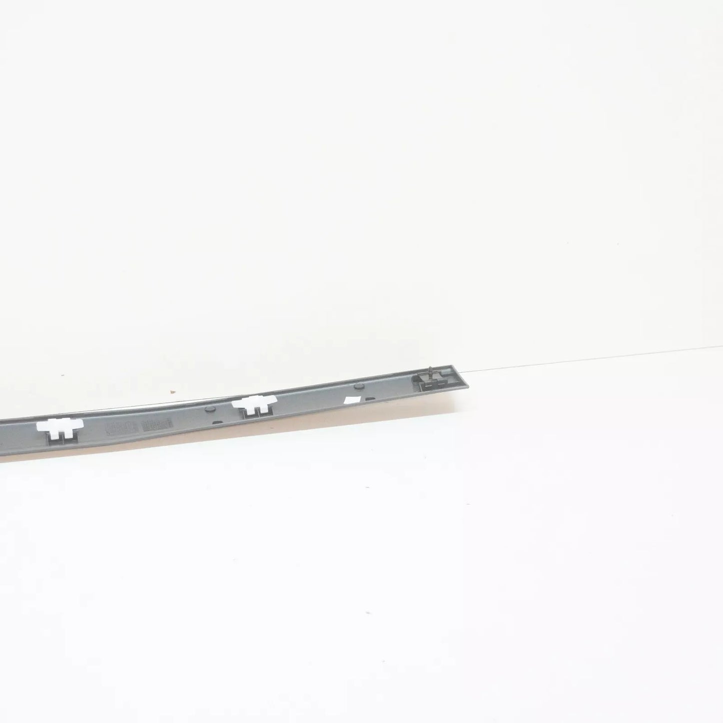 NEW MB VITO W639 RIGHT SLIDING DOOR PROTECTIVE STRIP A63969011629B51