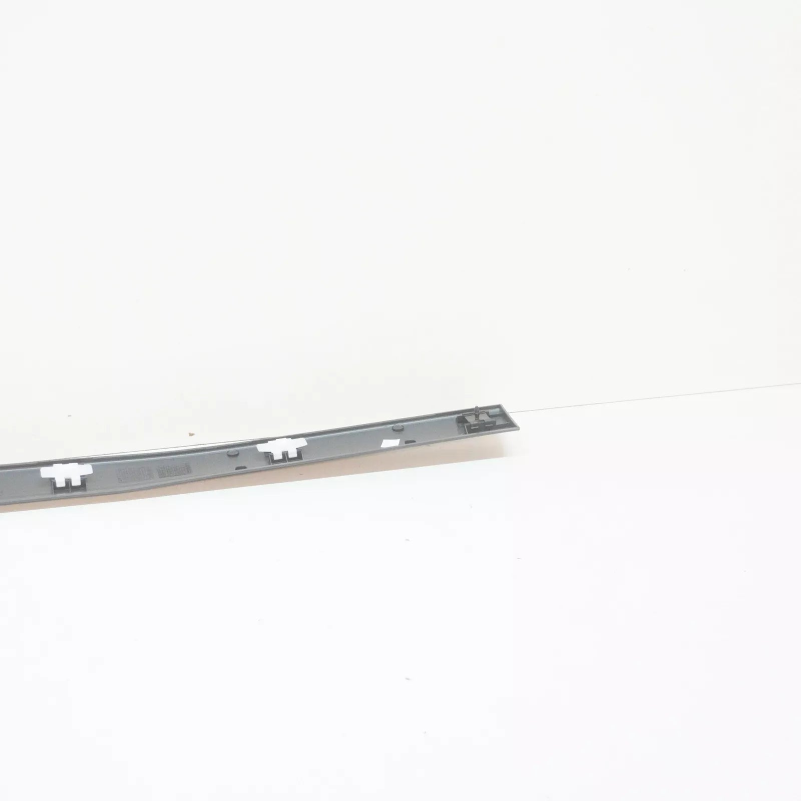 NEW MB VITO W639 RIGHT SLIDING DOOR PROTECTIVE STRIP A63969011629B51