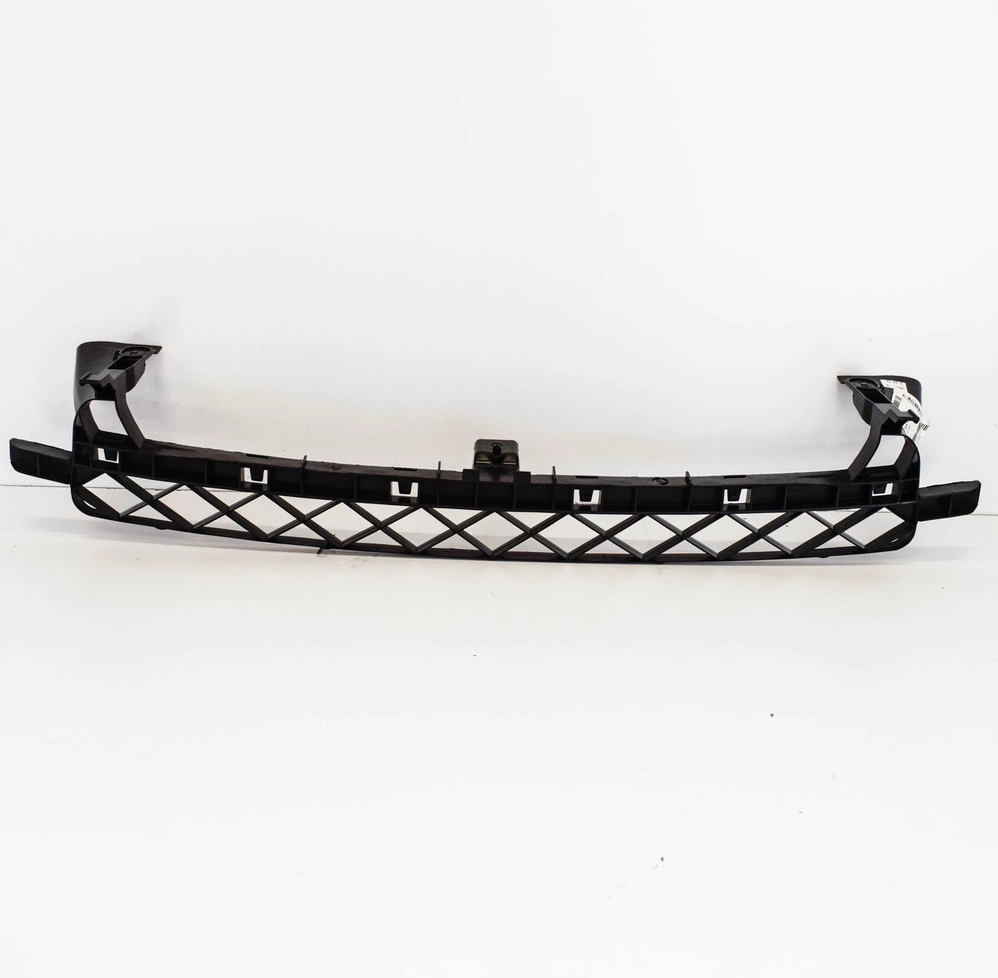 NEW VW PASSAT B8 FRONT BUMPER GUIDE CENTER 561805705A 2015