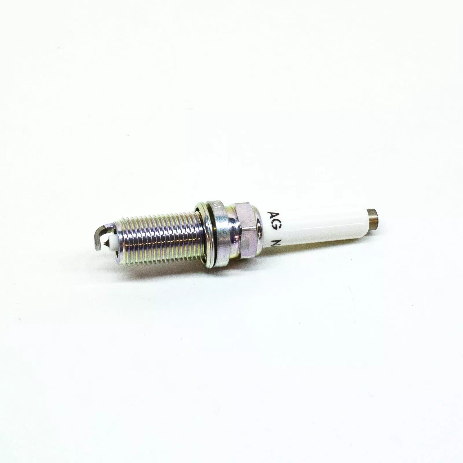 NEW VOLKSWAGEN GOLF MK7 5G IGNITION SPARK PLUG 06K905601B ORIGINAL