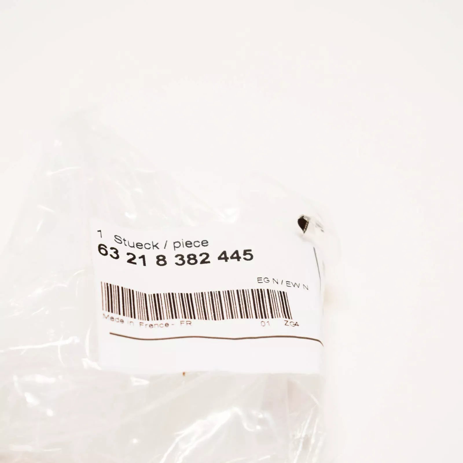 NEW BMW Z3 E36 REAR TAIL LIGHT GASKET 63218382445 ORIGINAL