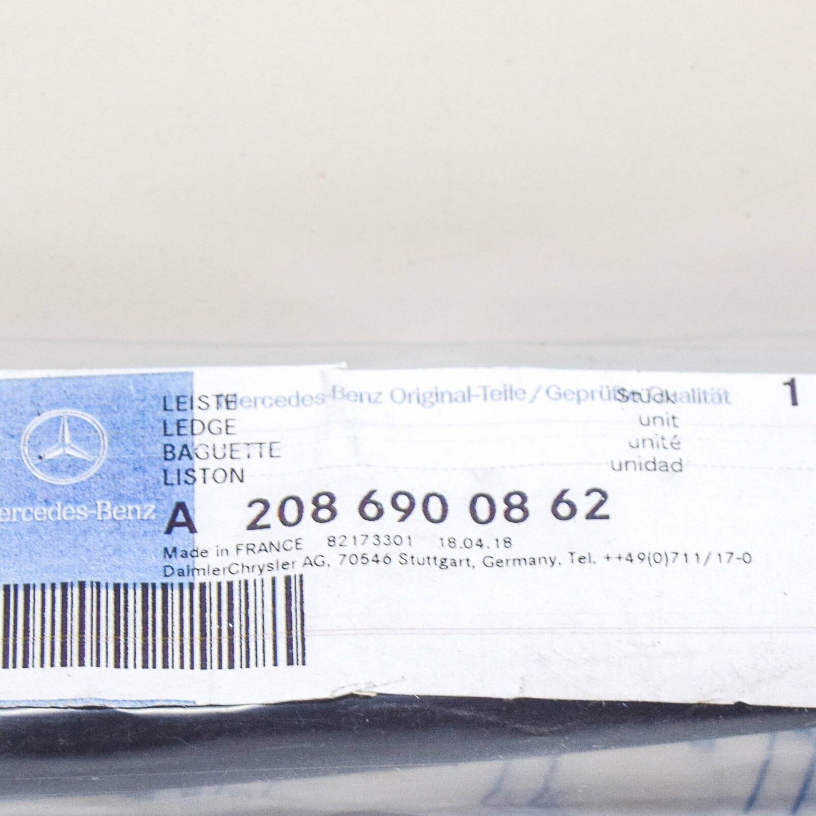 NEW MERCEDES-BENZ CLK C208 FRONT RIGHT FENDER BOTTOM STRIP A2056900862 ORIGINAL