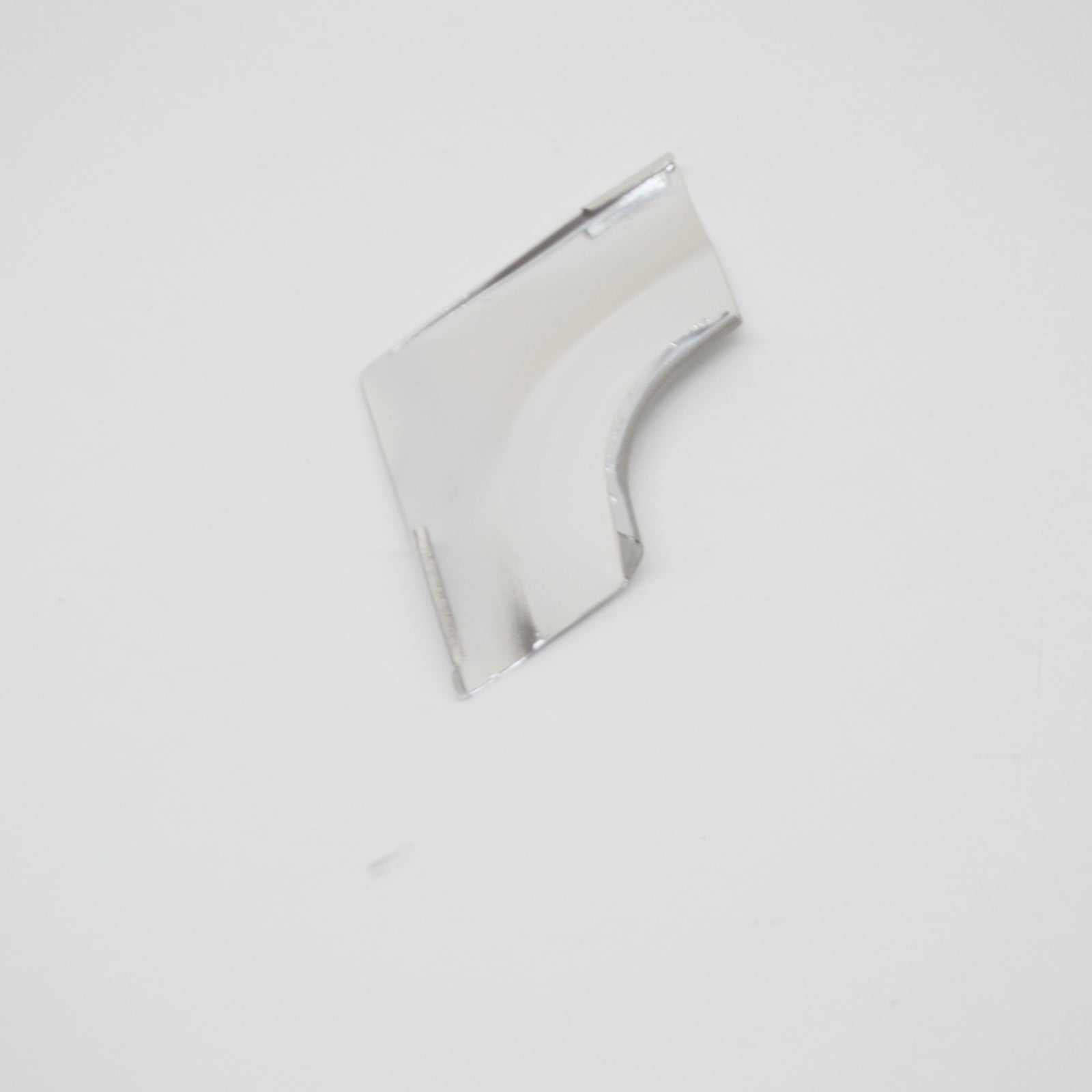 NEW MERCEDES-BENZ SL R107 WINDSHIELD RIGHT BOTTOM MOLDING A1076712230 ORIGINAL