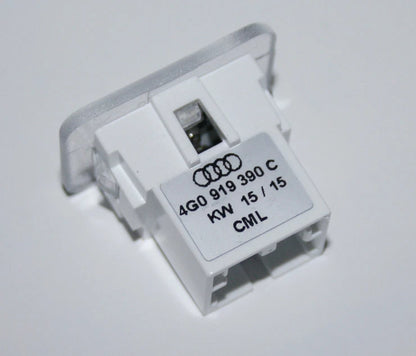 NEW AUDI Q2 FRONT FOOTWELL LED LIGHT 4G0919390C ORIGINAL