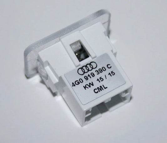 NEW AUDI Q2 FRONT FOOTWELL LED LIGHT 4G0919390C ORIGINAL